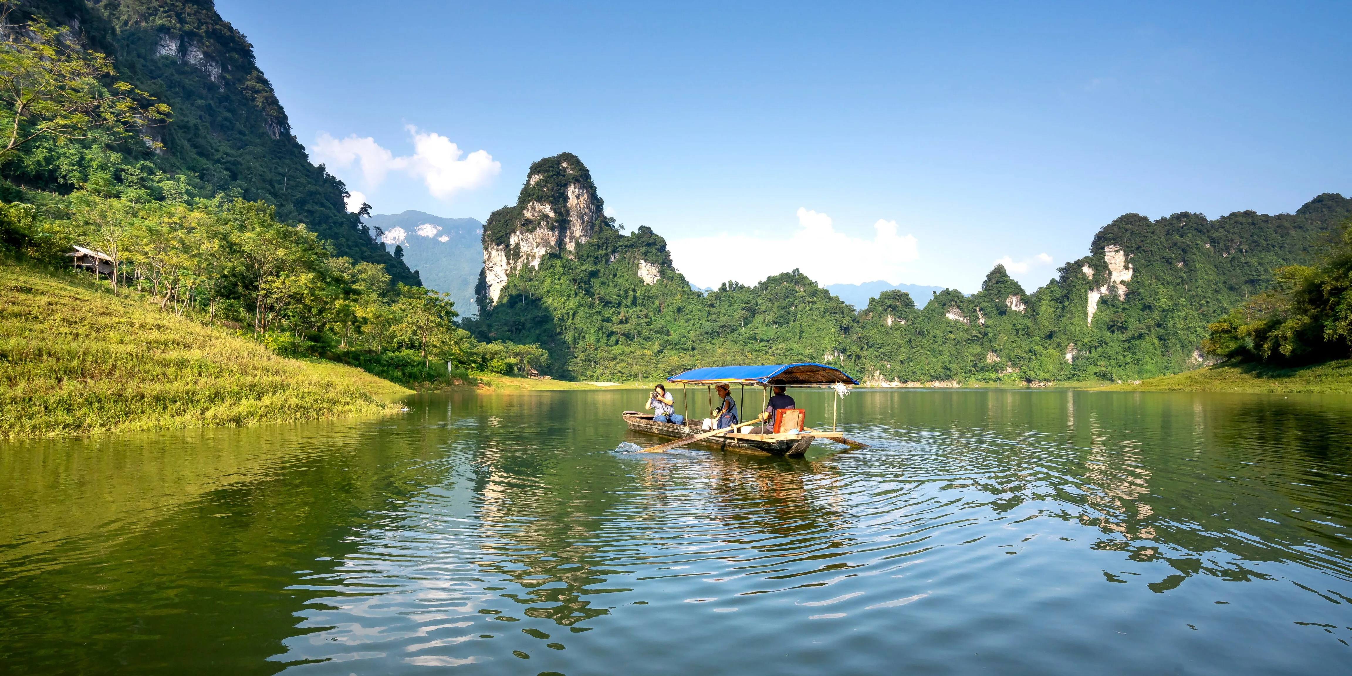 How Travel Changes the Way You See Life: Lessons From My Journeys