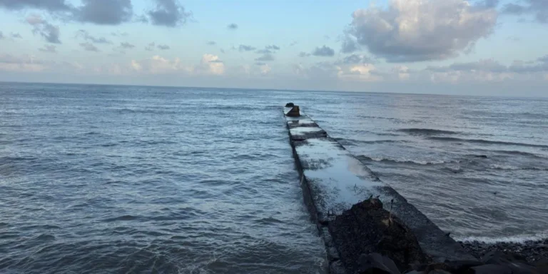 cycling at worli sea face